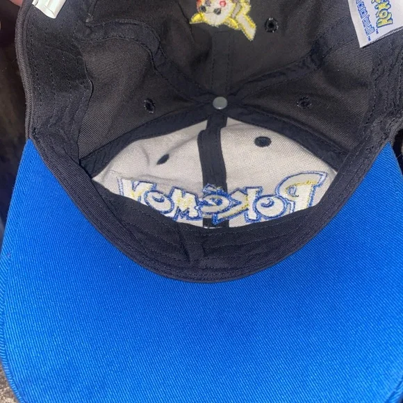 Vintage Pokémon hat! Boy/teens can wear. Velcro strap. Awesome embroidery